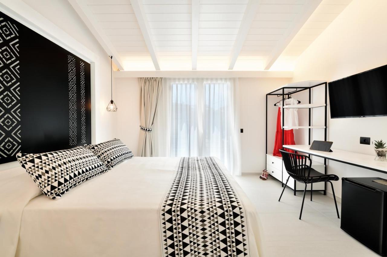 Cara A Bentu - Charming Rooms Tortoli Exterior photo